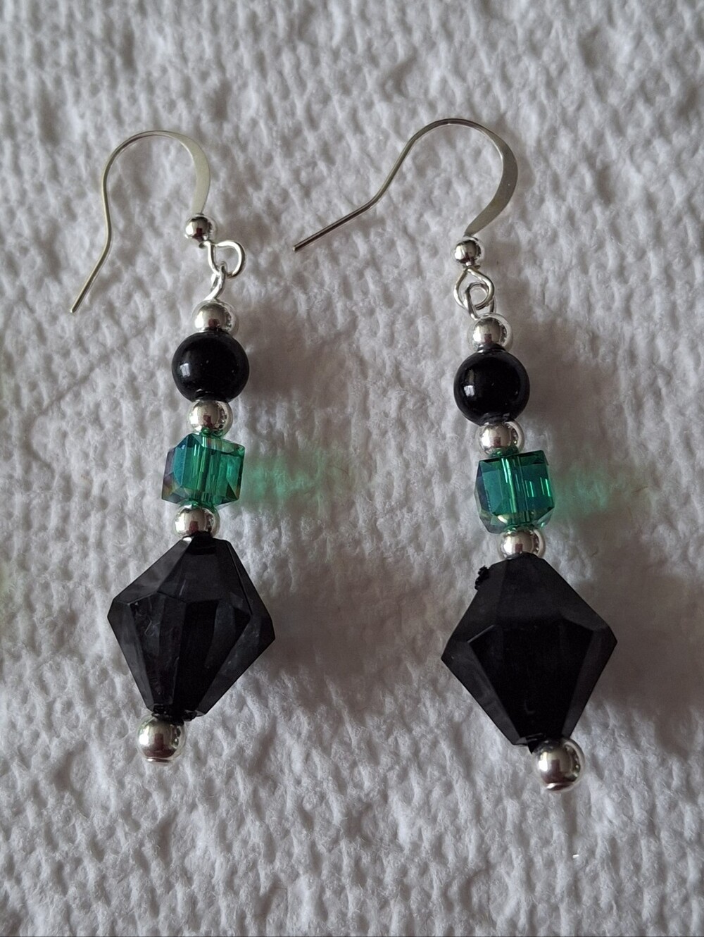 Black & Emerald Faceted Drop Earrings - Women Jewelry